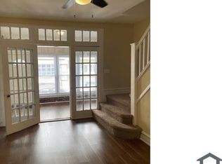 3227 N Dover St, Philadelphia, PA 19129