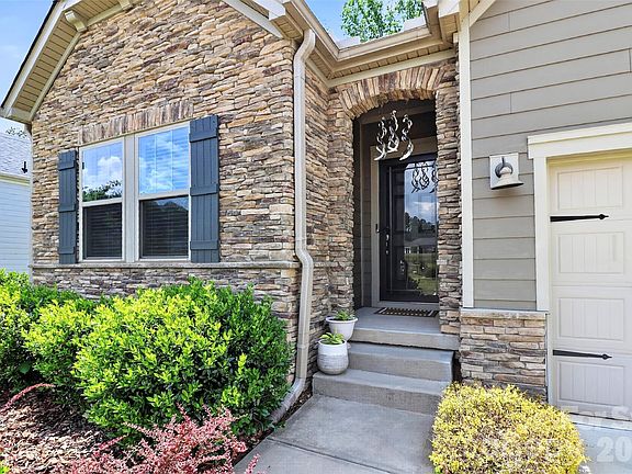 2nd image of 7614 Porrera St