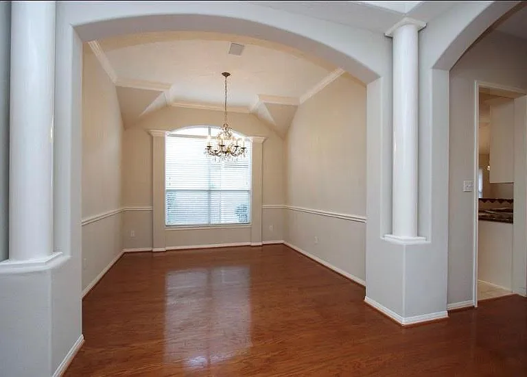 1110 Parkhaven Ln — Photo 6