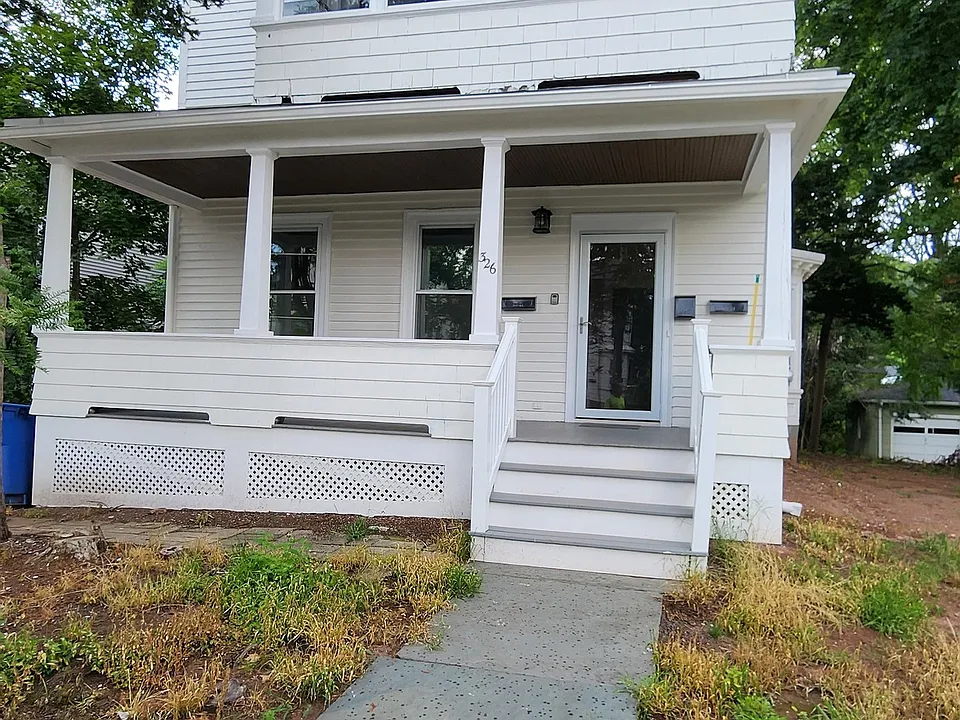 326 Cook Ave #2