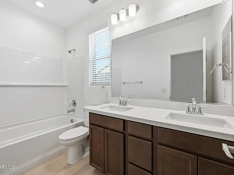3810 N 101st Dr — Photo 26