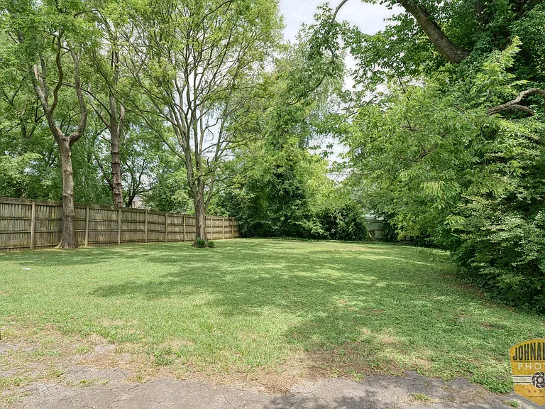 528 Rosedale Ave — Photo 7