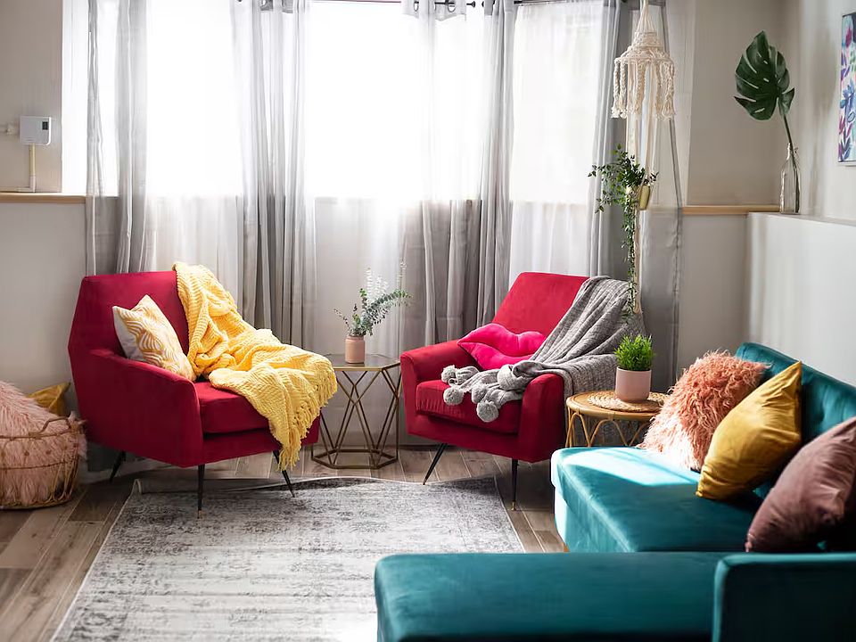 1st image of 194 Duncan Ave #3