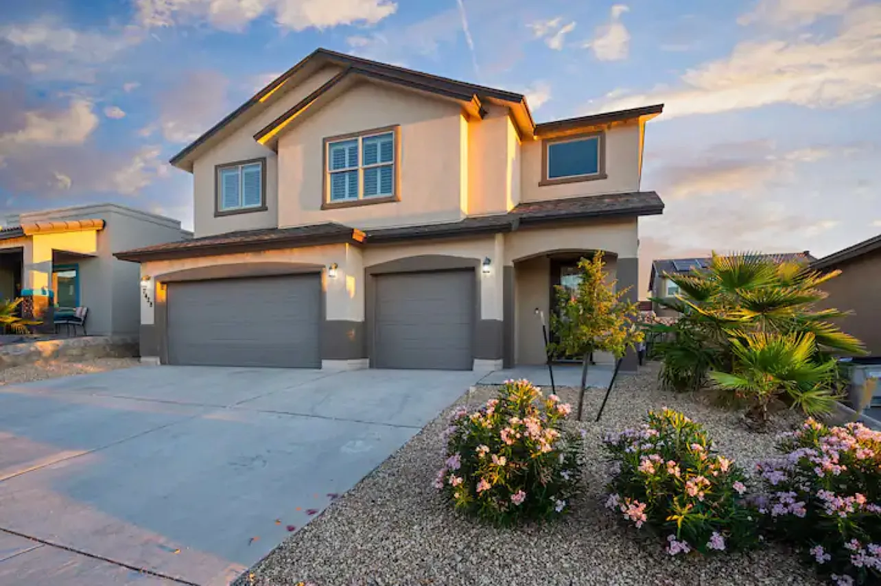 5 bed, 2453 sqft, $3,800 — Photo 1