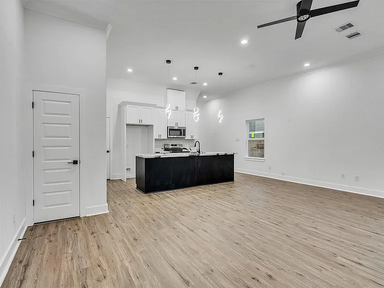 7358 Guadalcanal Rd #A — Photo 15