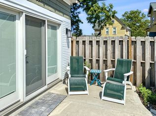 231 W 17th St #2, Holland, MI 49423