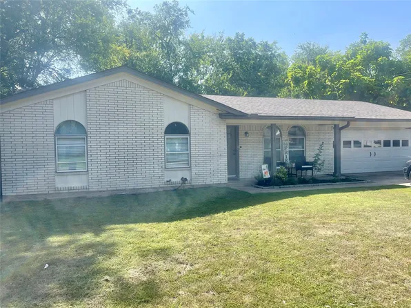 1117 McGrede Dr, Sulphur Springs, TX 75482