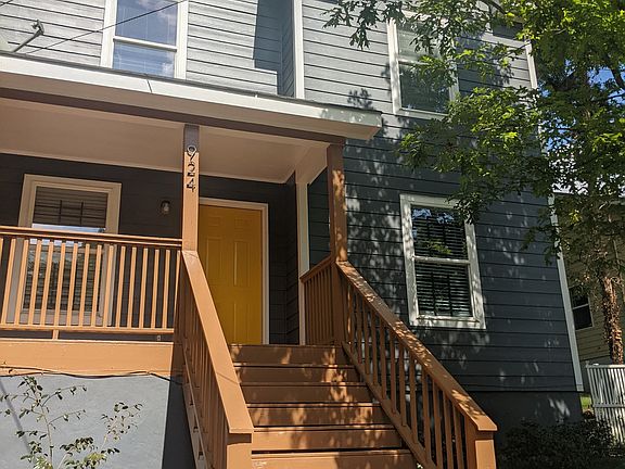 3rd image of 924 Smith St SW