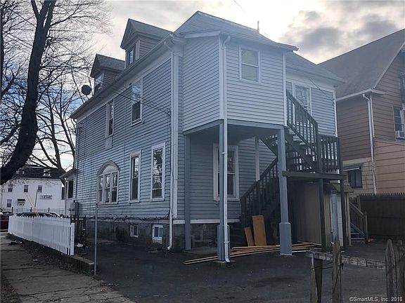 4th image of 1522 Fairfield Ave