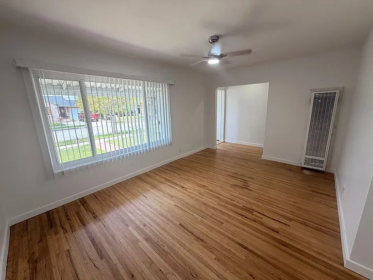 14436 Longworth Ave — Photo 6