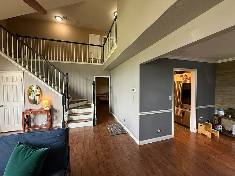 1405 W San Antonio St — Photo 3