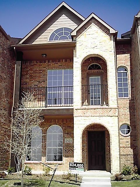 1st image of 2523 Tye Ln