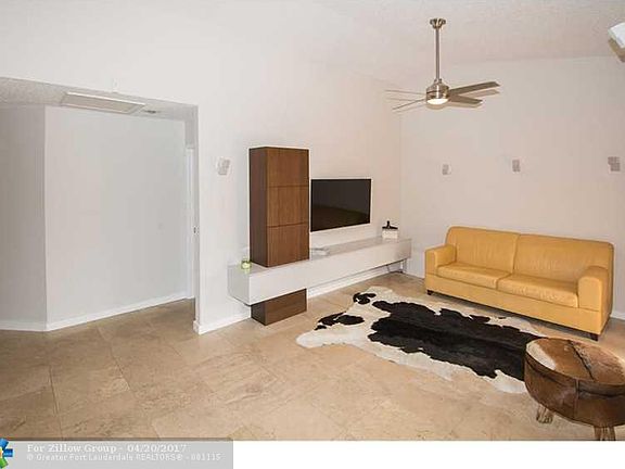 4th image of 1485 Springside Dr #0