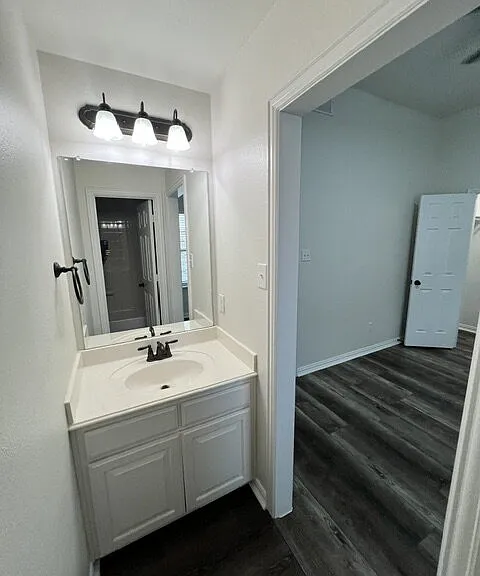 1123 Brigham Dr — Photo 37