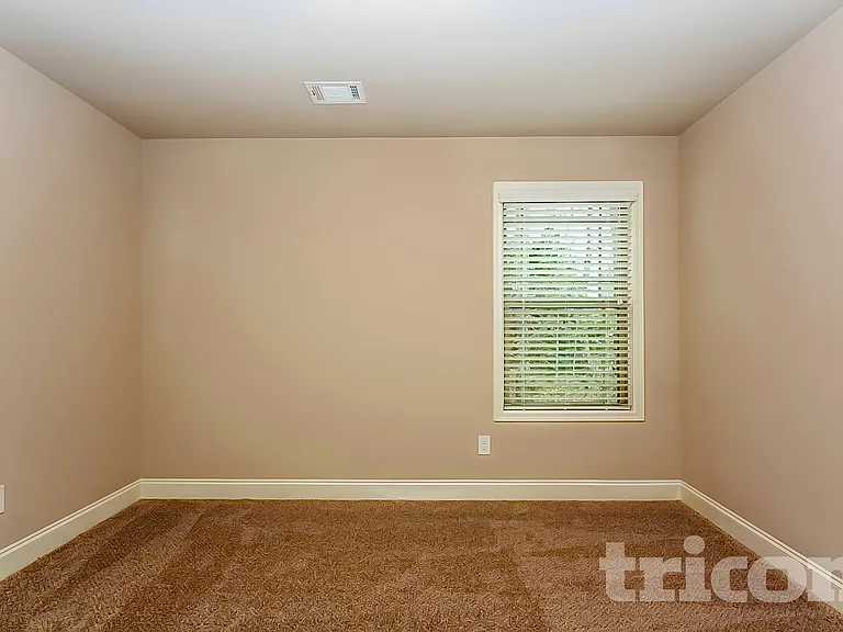 817 Crescent Way — Photo 9