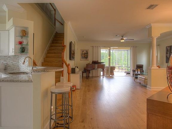 4th image of 8129 Camella Ln