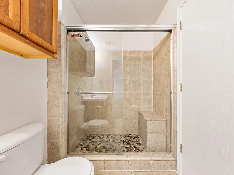 6402 Candleview Ct — Photo 17