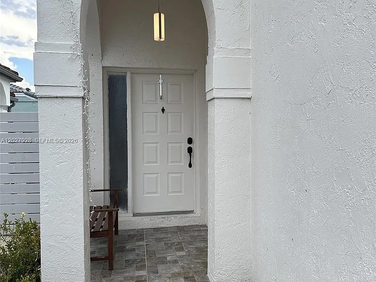 680 NW 124th Pl — Photo 2