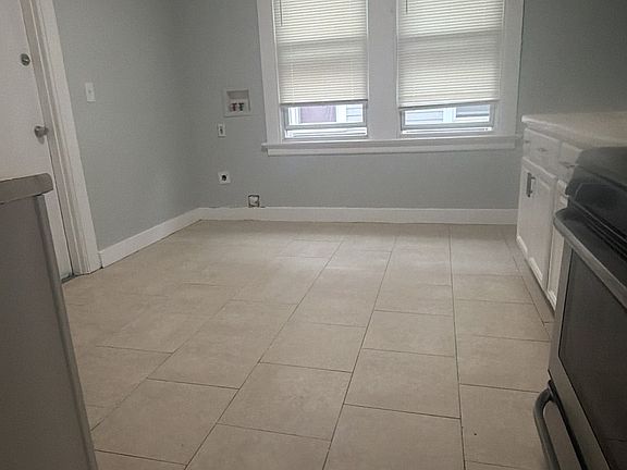 3rd image of 379 Norton St #2