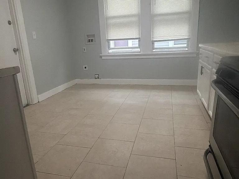 379 Norton St #2 — Photo 3