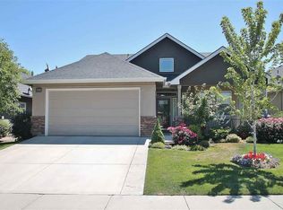 2598 S Flame Ave, Meridian, ID 83642