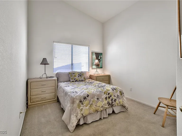 8041 Pottery Creek Dr — Photo 15