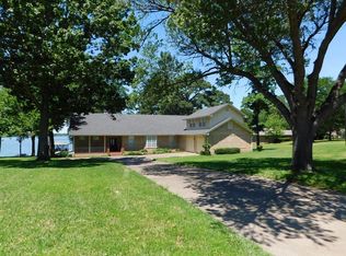 22009 Bluewater Rd, Chandler, TX 75758