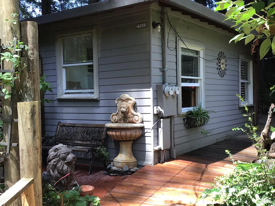 River Blvd