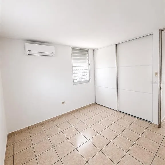 H150 Calle Juguilla Urb Hacienda Guamani — Photo 15