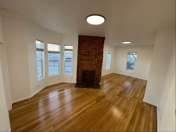 808 Des Moines St #810-1, Des Moines, IA 50309