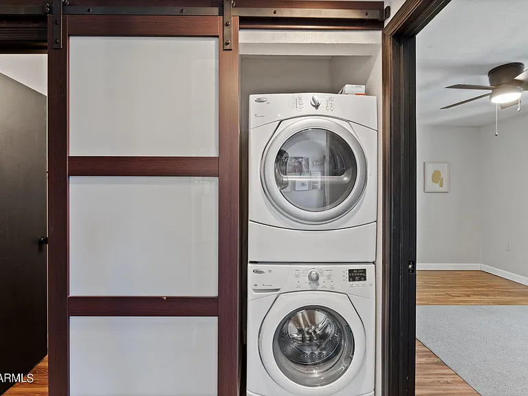 2129 W Rose Garden Ln — Photo 17