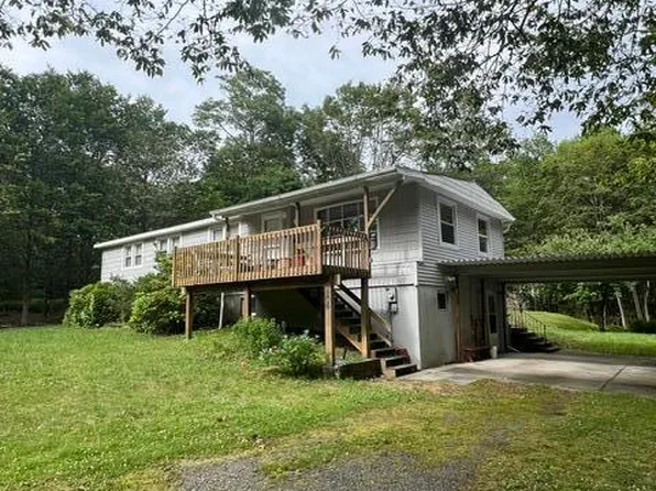 106 Marro Rd, Canadensis, PA 18325