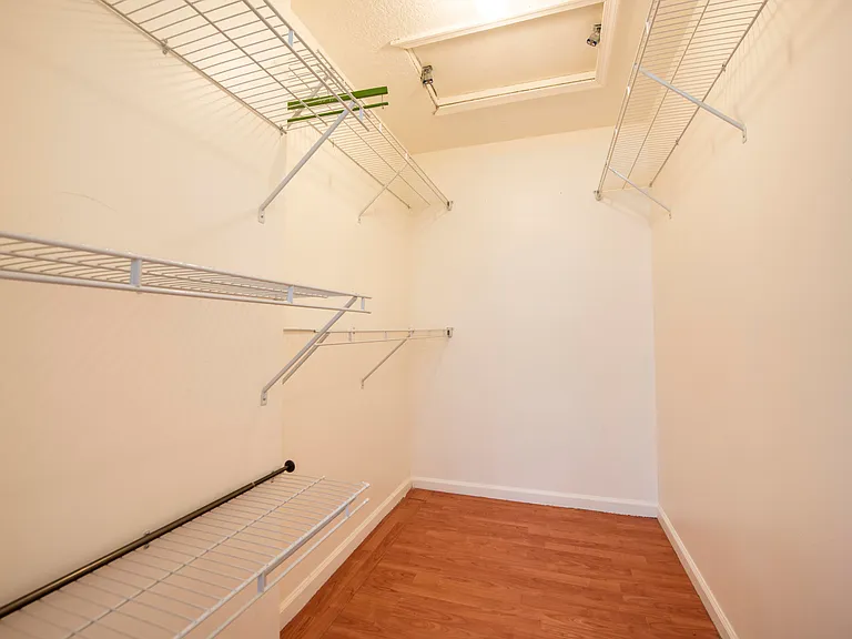 9641 Riverside Dr #F1 — Photo 13