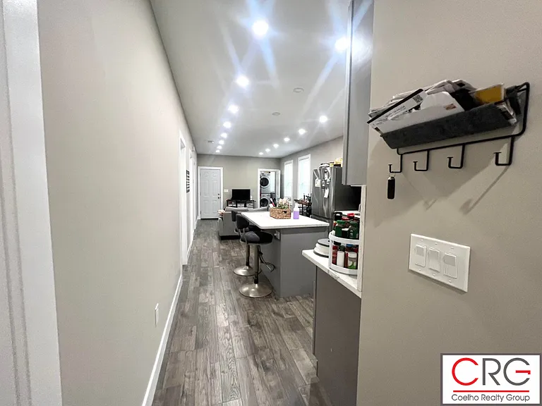 14 Vermont Ave #2 — Photo 1
