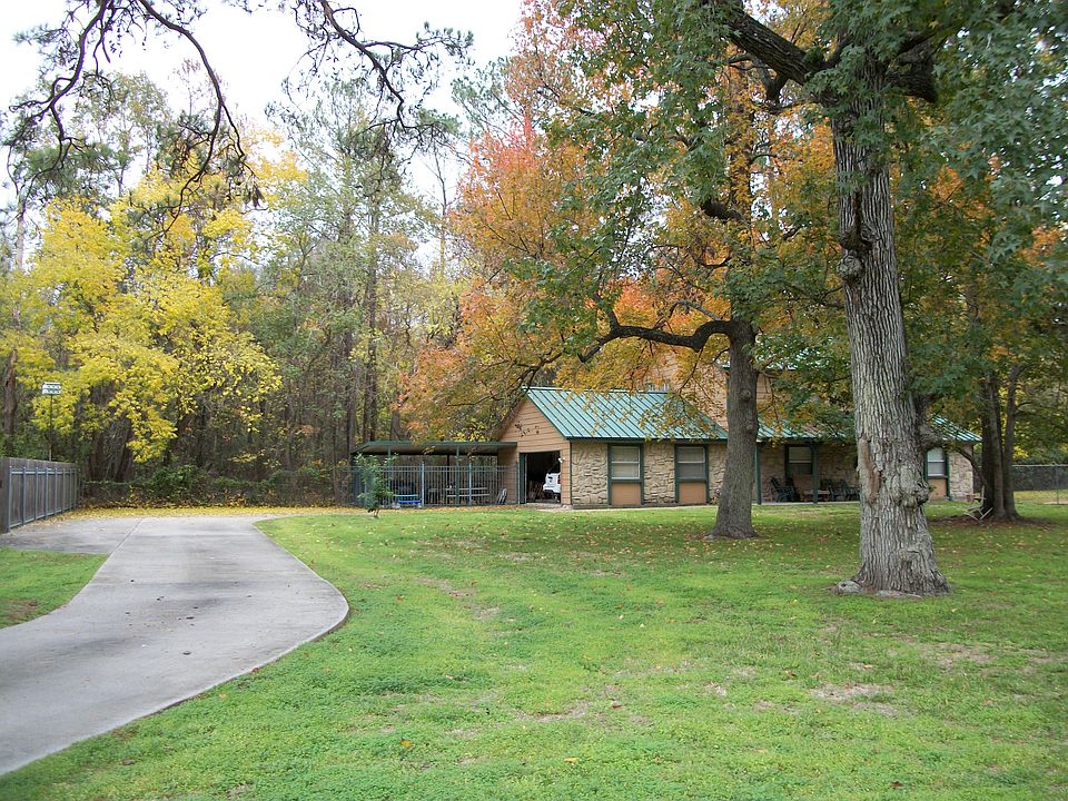 1st image of 7621 N Hollow Cir