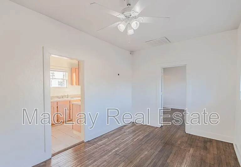 2032 W Adams St #3 — Photo 3