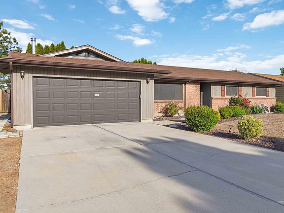 2nd image of 4793 S Kachinas Ave