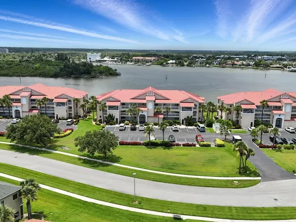 454 Bouchelle Dr APT 102, New Smyrna Beach, FL 32169
