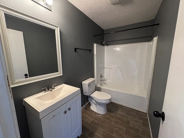 123 Stephanie Dr #H — Photo 9