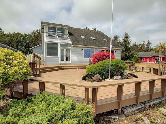 5th image of 566 Chinook Ave SE
