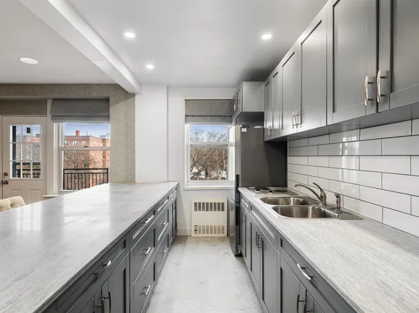 800 Ocean Parkway image 1 of 8