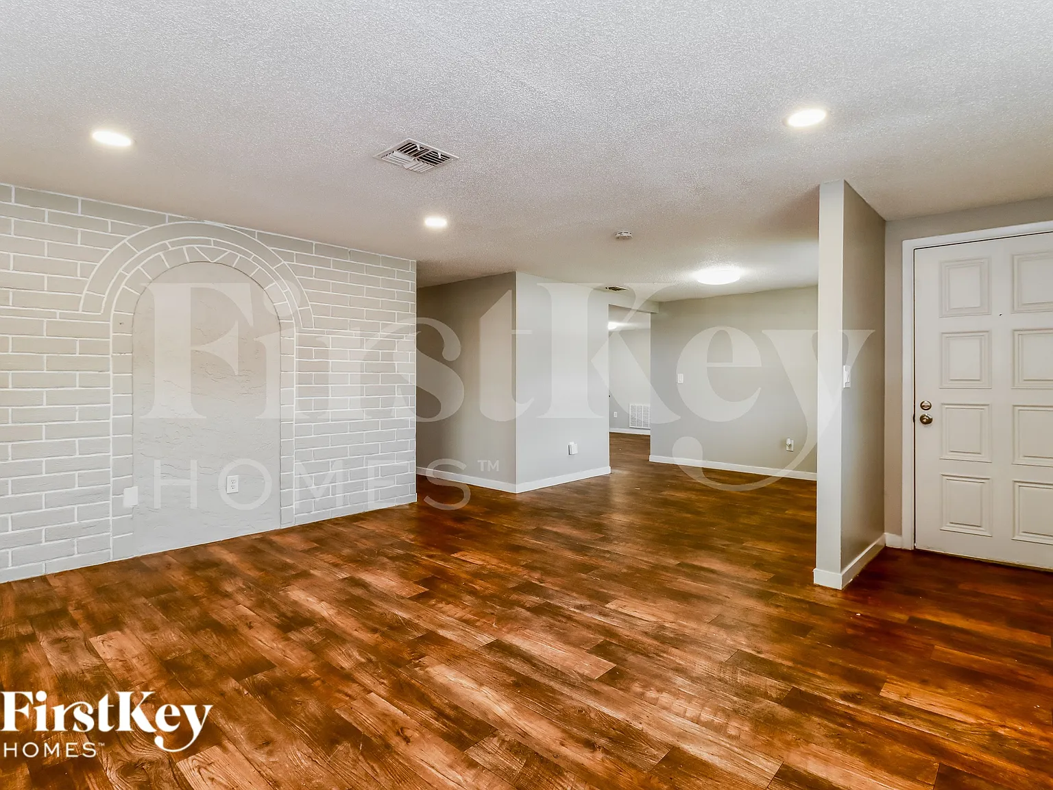 3 bed, 2.0 bath, 1524 sqft, $1,895 — Photo 3