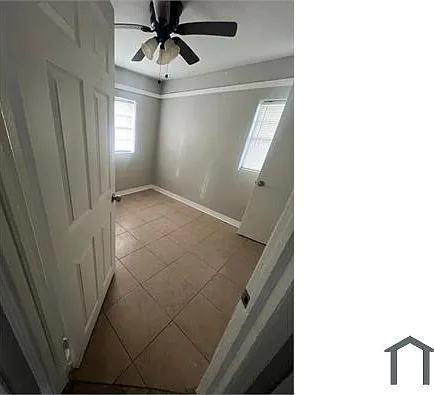 2 bed, 700 sqft, $1,200 — Photo 3