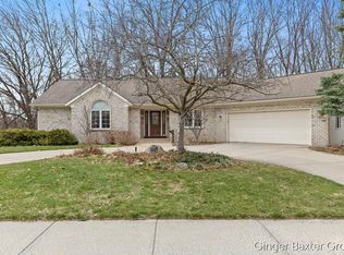 3841 Summit View Dr NE, Grand Rapids, MI