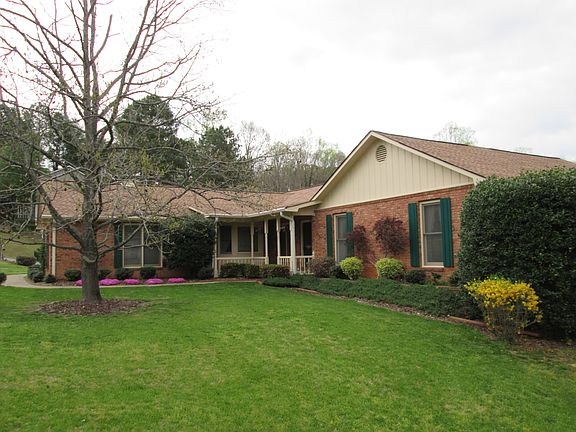 2nd image of 802 Cobbler St