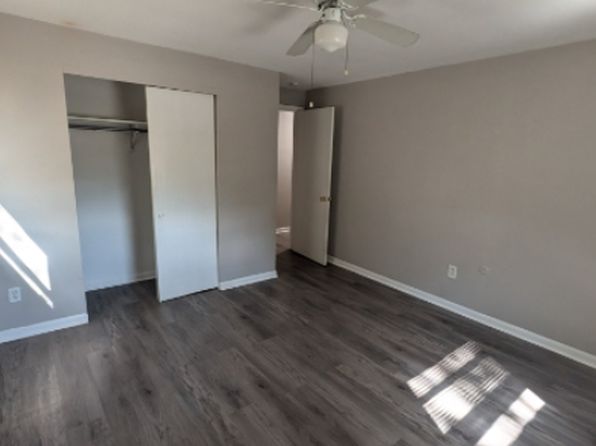 225 W Chester Pike #11313501