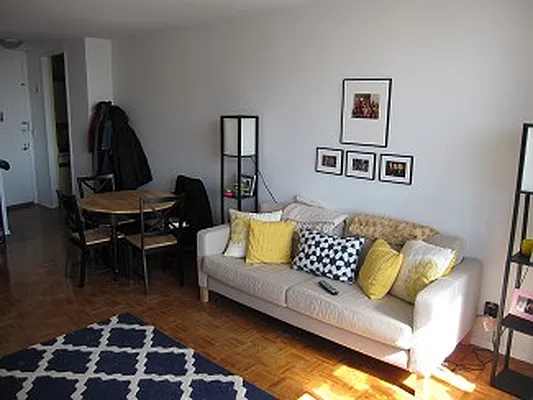 Rented by Newell and Assoc. | media 9