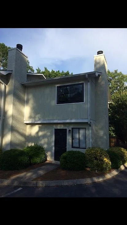Building Photo - 1465 Grant Cir #22
