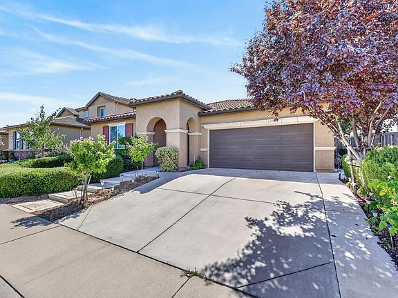 2nd image of 10092 Avocado Way