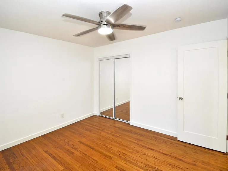 7670 Normal Ave — Photo 9
